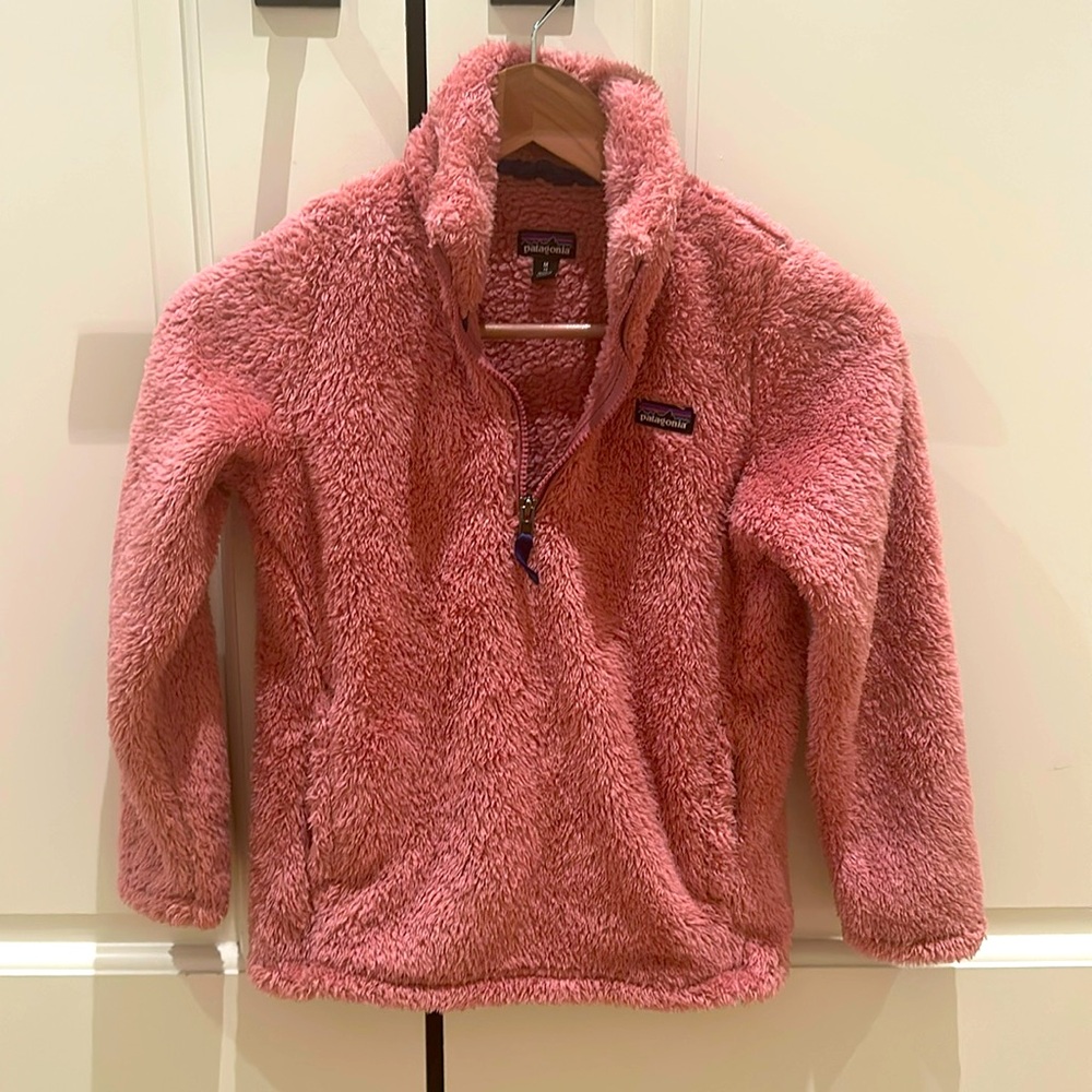 Patagonia kids pink thick  half zip fleece - 

Size medium kids